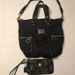 **SALE** COACH Shoulder Bag & Wristlet Bundle
